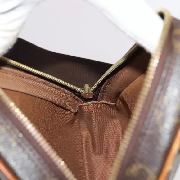 LOUIS VUITTON Monogram Pochette Gange Shoulder Bag - Picture 13 of 16